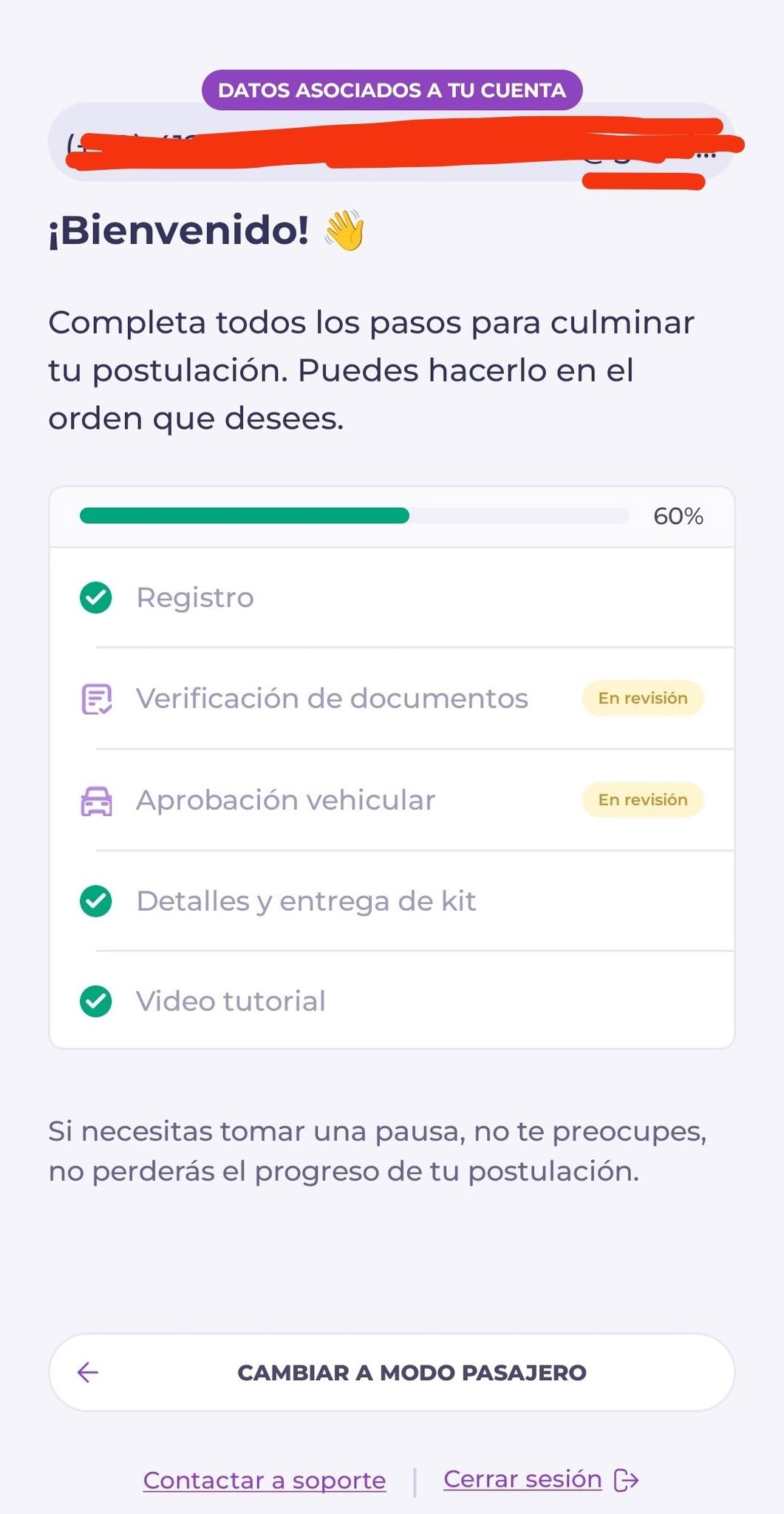 Pantalla de postulación de Yummy Rides en 60 por ciento, con Verificación de documentos y Aprobación vehicular marcadas En revisión